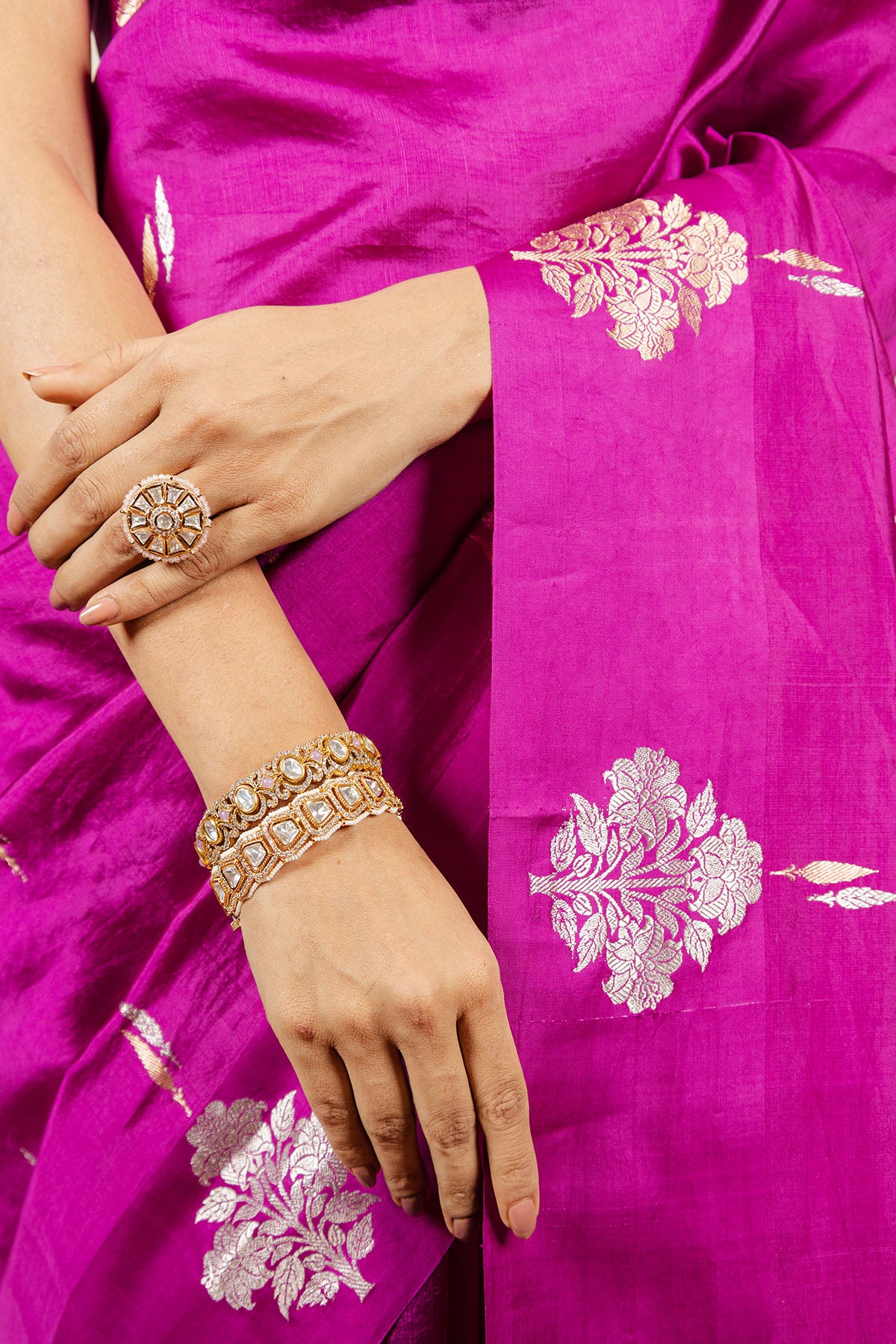 Magenta Booti Katan Silk Banarasi Handloom Saree