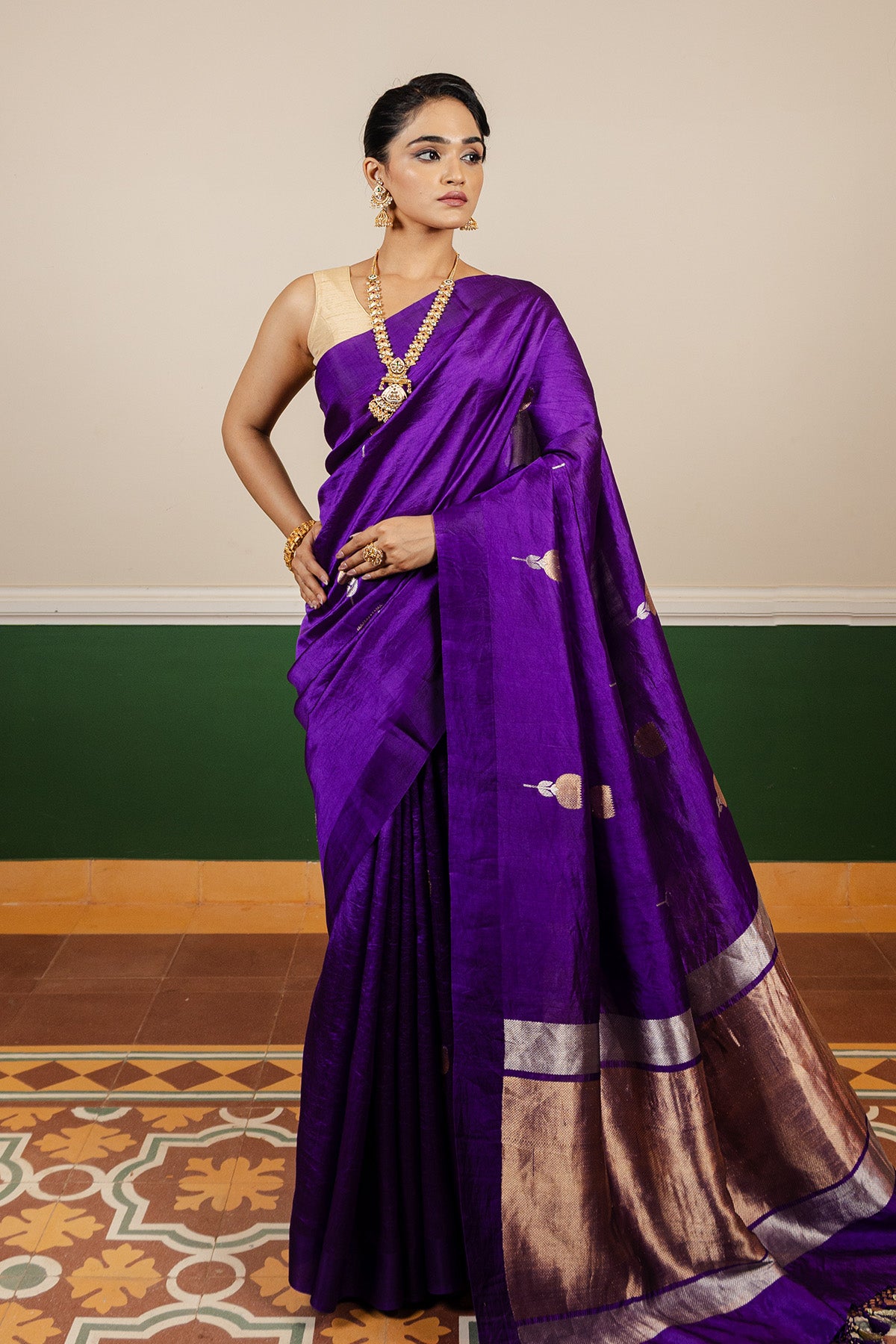 Purple Booti Katan Silk Banarasi Handloom Saree