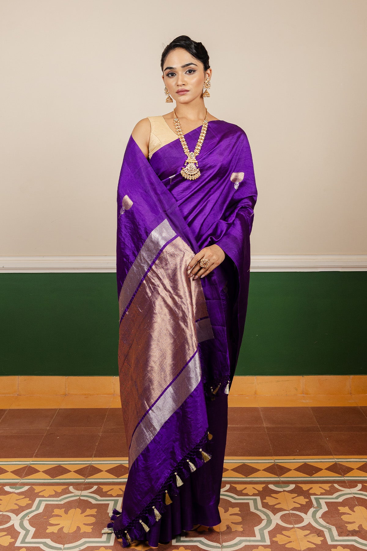 Purple Booti Katan Silk Banarasi Handloom Saree