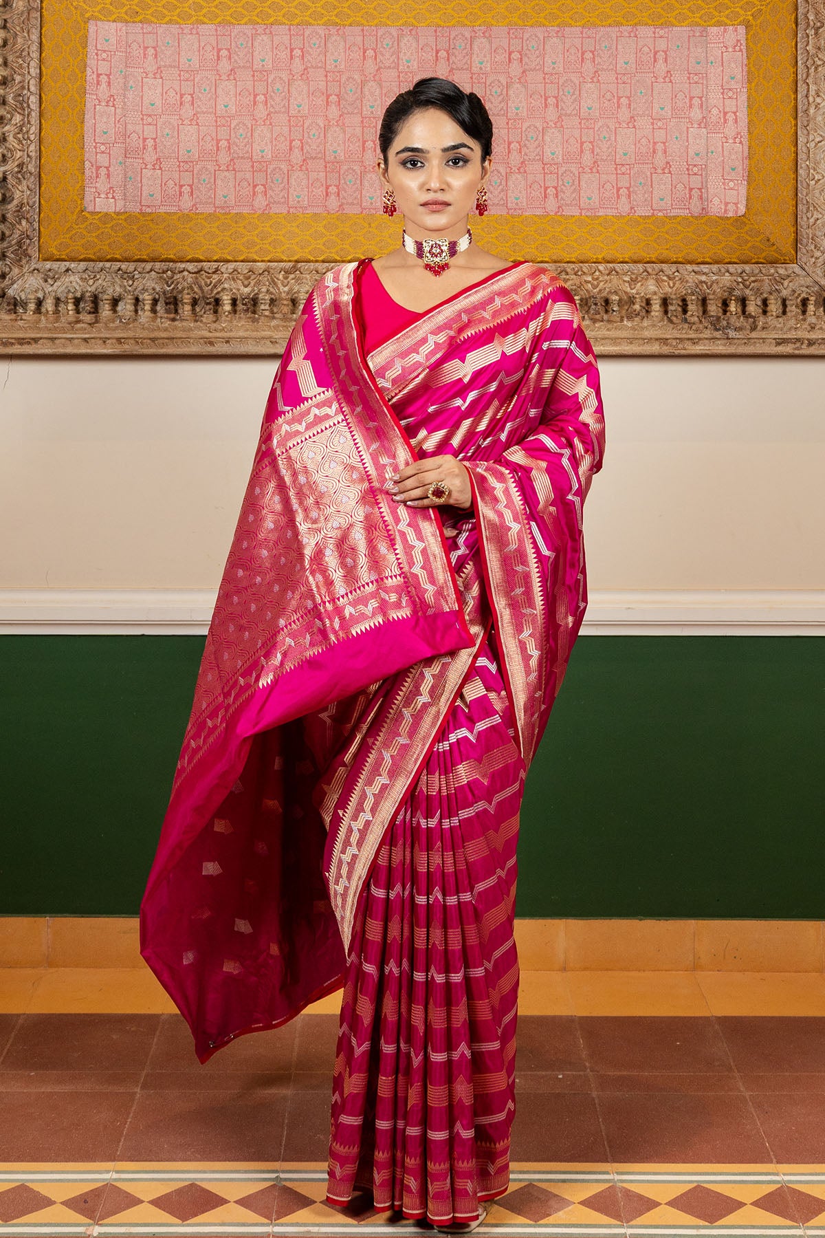 Pink Geometric Pattern Katan Silk Banarasi Handloom Saree