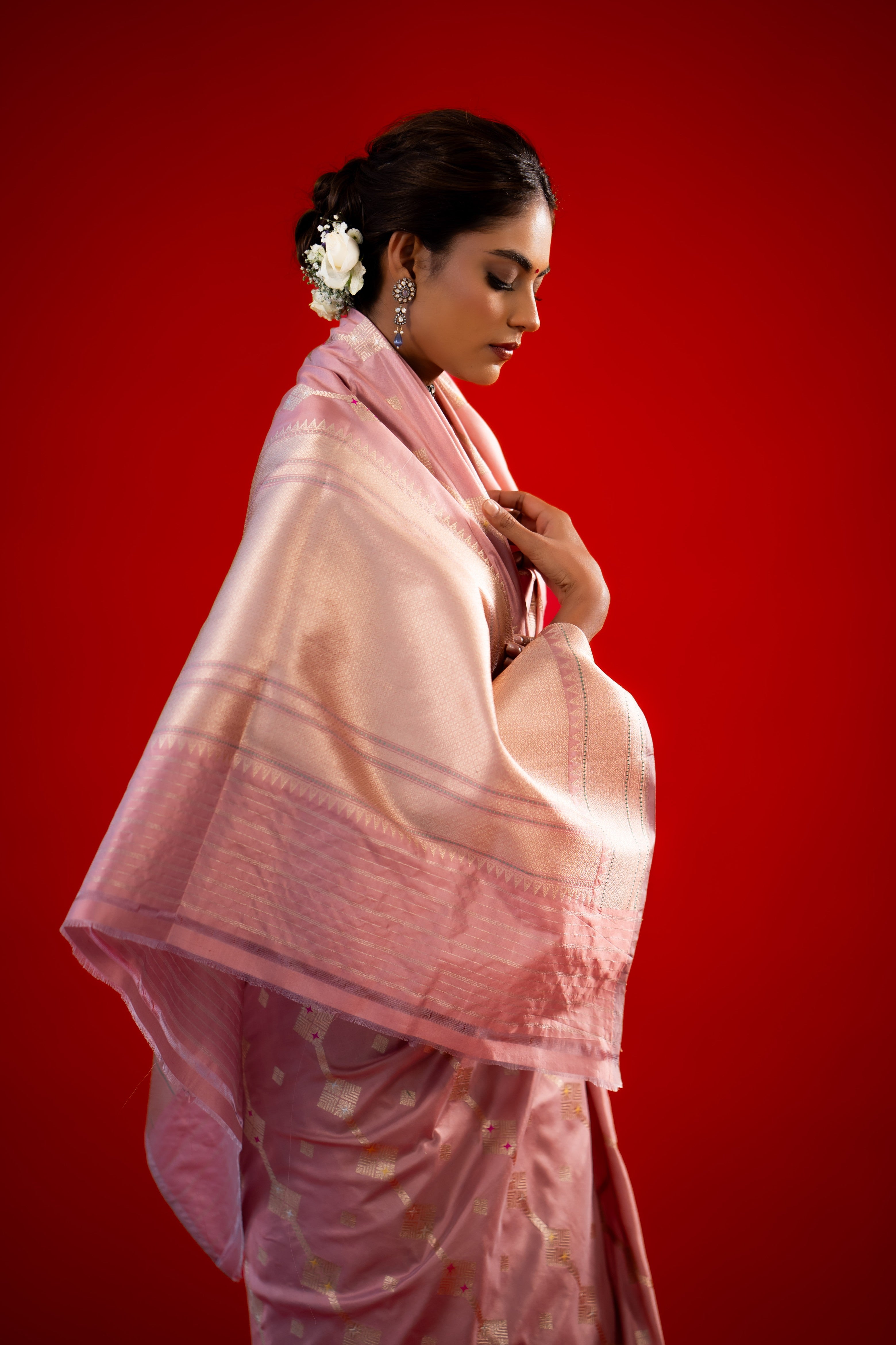 Onion Pink Stripe Meenakari Katan Silk Handloom Banarasi Saree