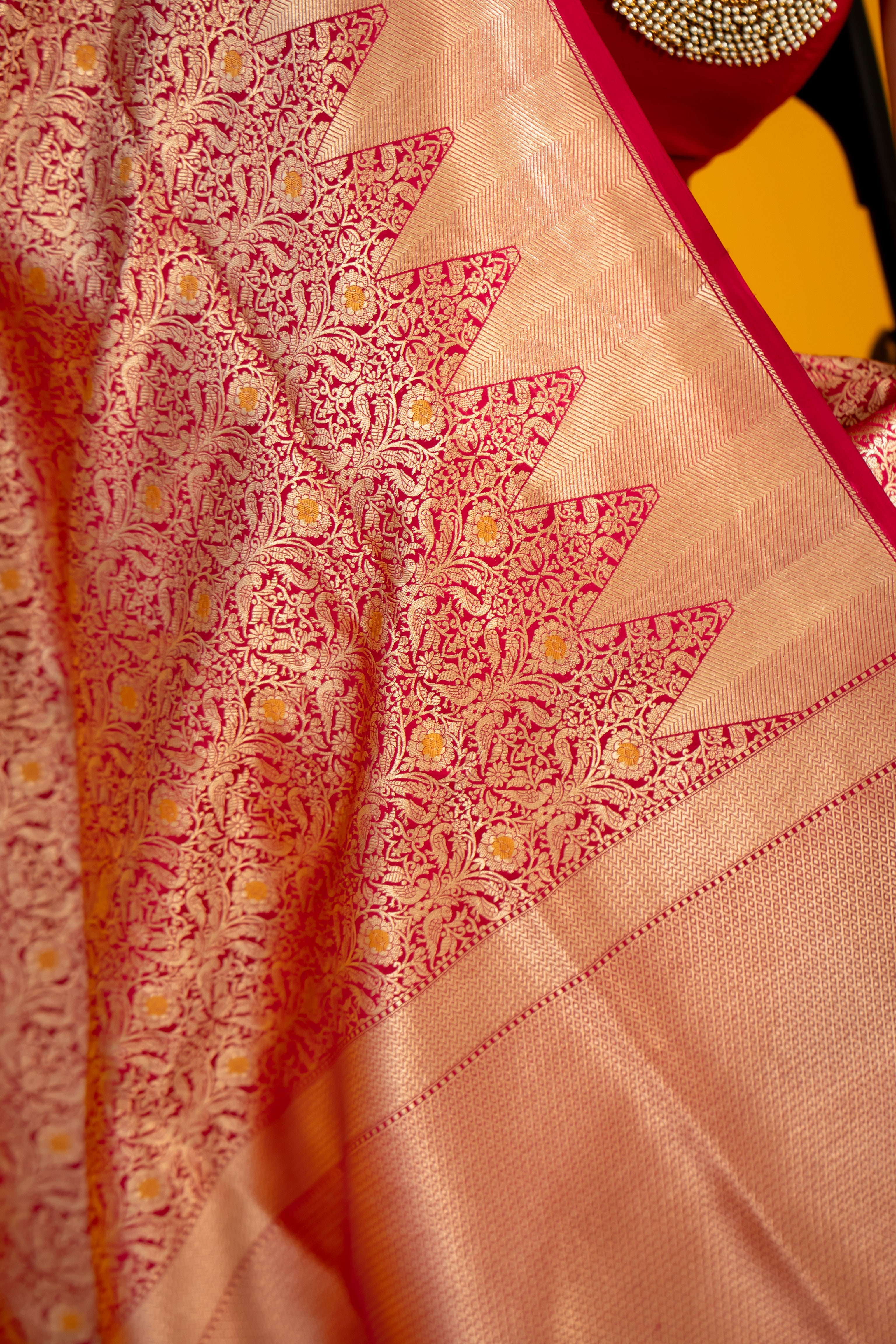 Pink Yellow Jaal Katan Silk Banarasi Handloom Saree