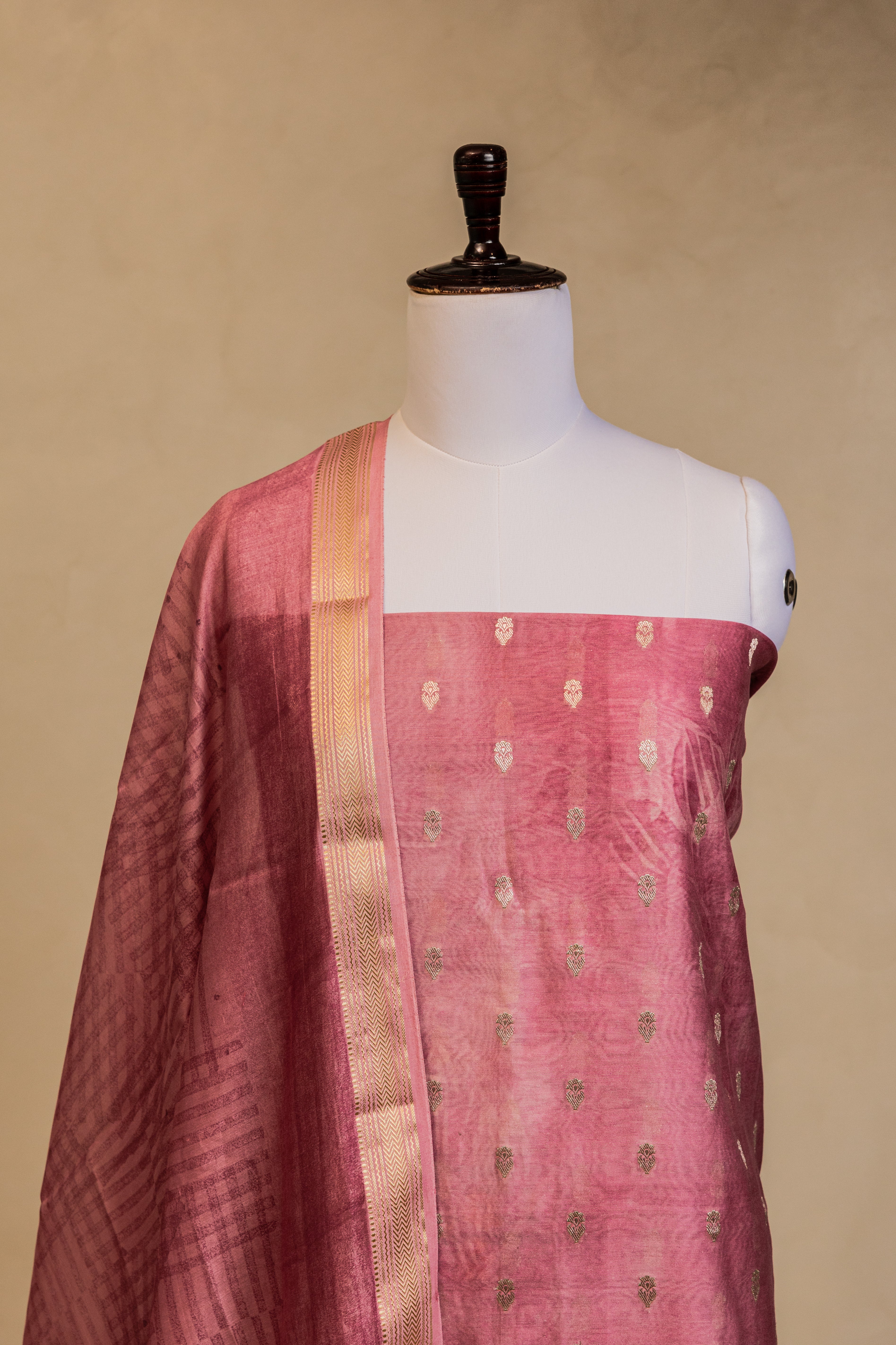 Red Bootidar Cotton Silk Handloom Banarasi Suit