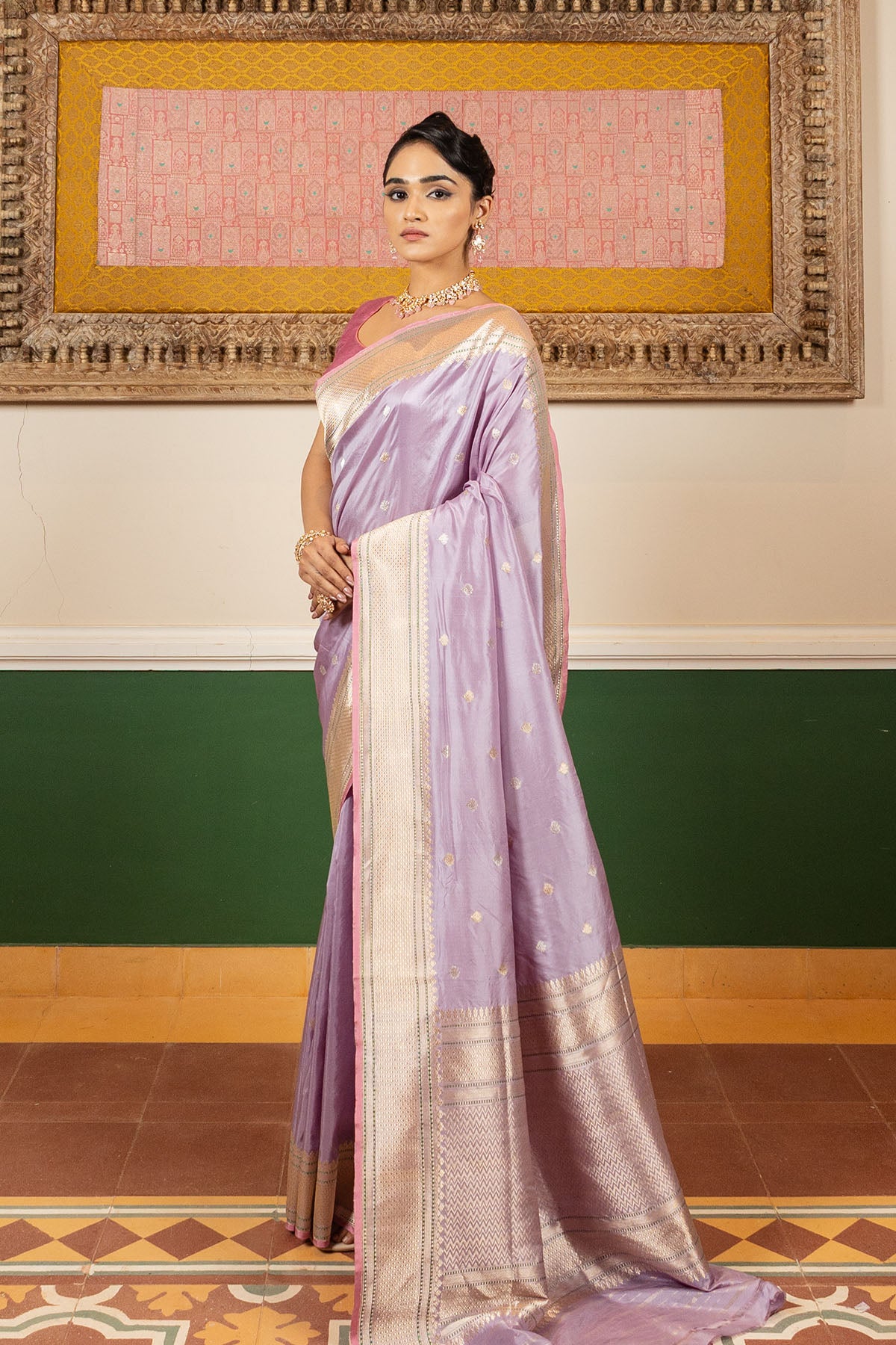 Lavender Sonarupa Booti Katan Silk Handloom Banarasi Saree