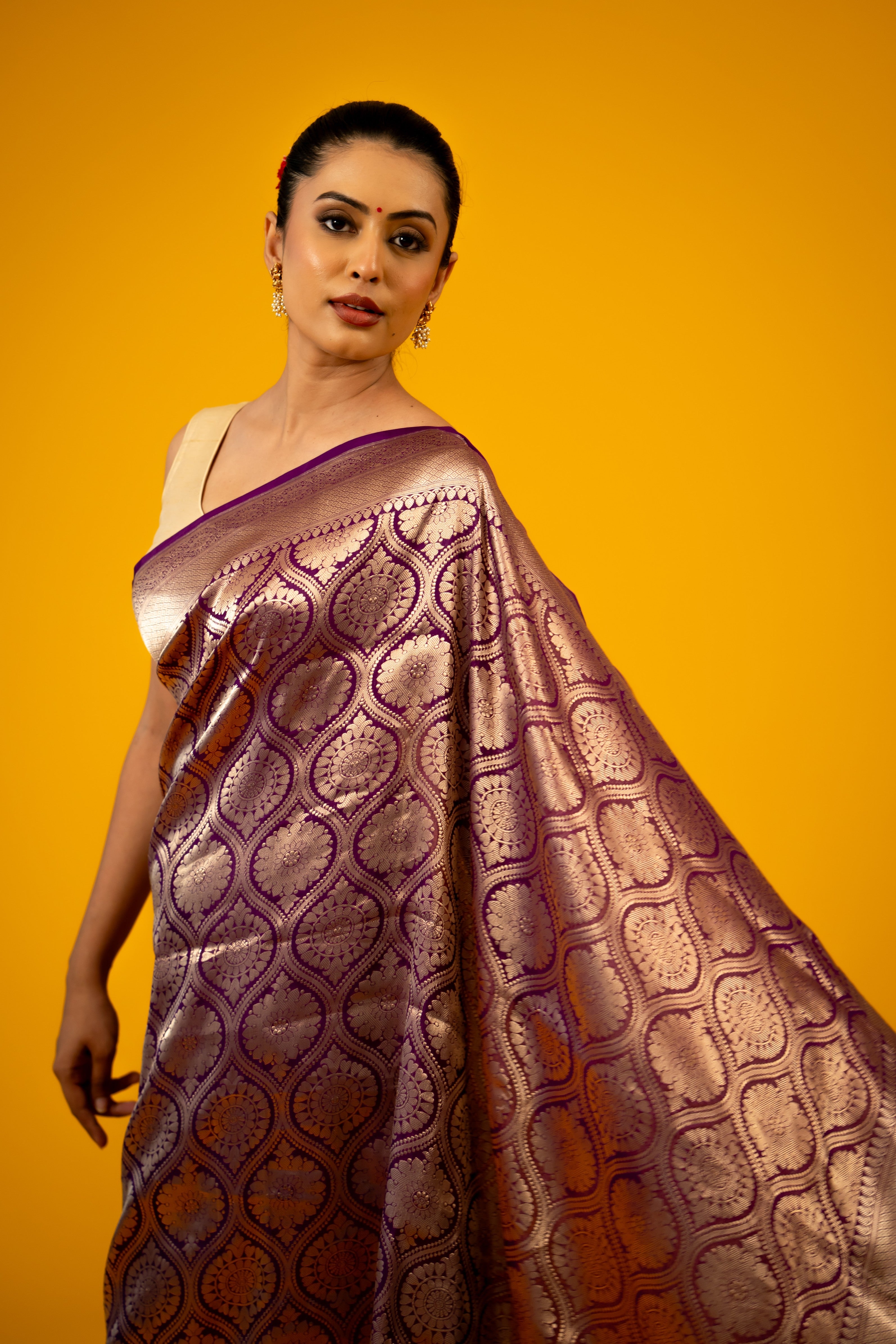 Deep Purple Katan Silk Booti Handloom Banarasi Saree
